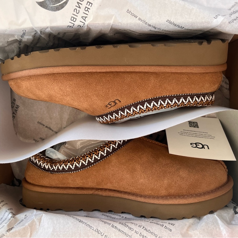 Ugg tasman chestnut size 7